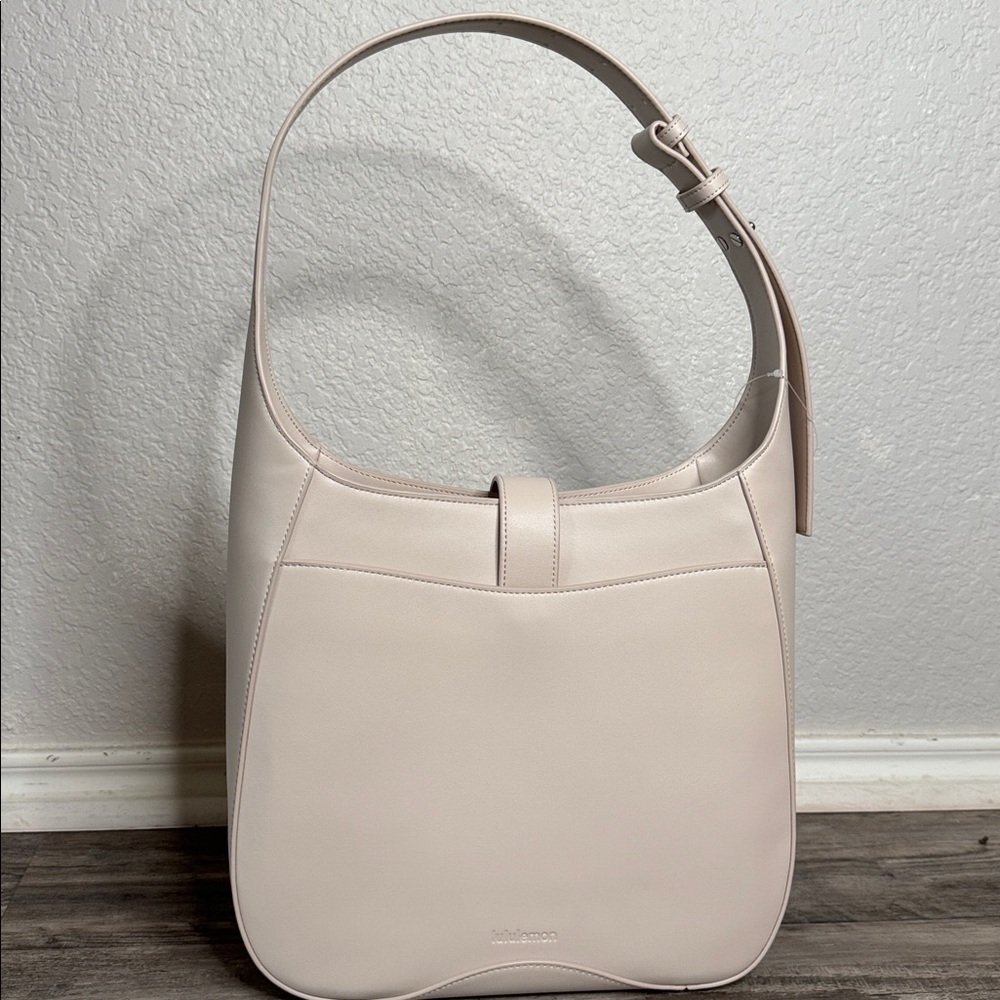 Lululemon Leather Alternative Shoulder Bag 8L Cream Cashew Vegan Handbag Trendy - Picture 7 of 11